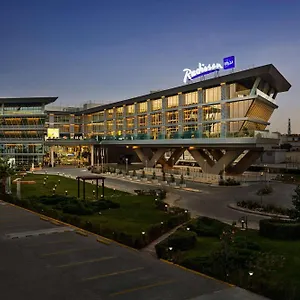 Hotel Radisson Blu Convention And Exhibition Center, Riad